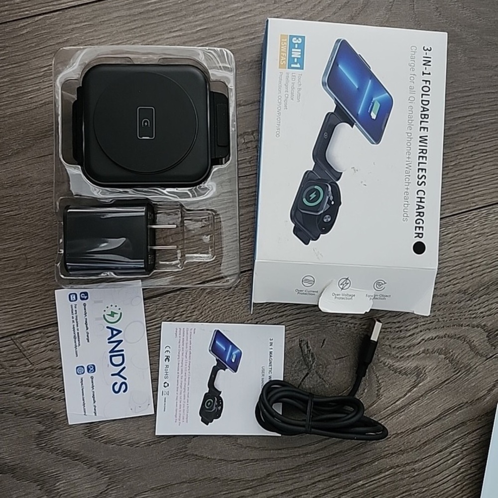 3-in-1 Foldable Wireless Charger Qi Enable Phone Watch Earbuds